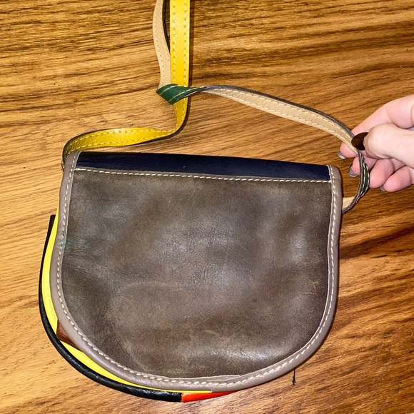 a mini purse - Picture 2 of 8